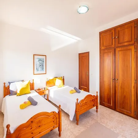 Villa In Carvoeiro Near Sea Beach Villa